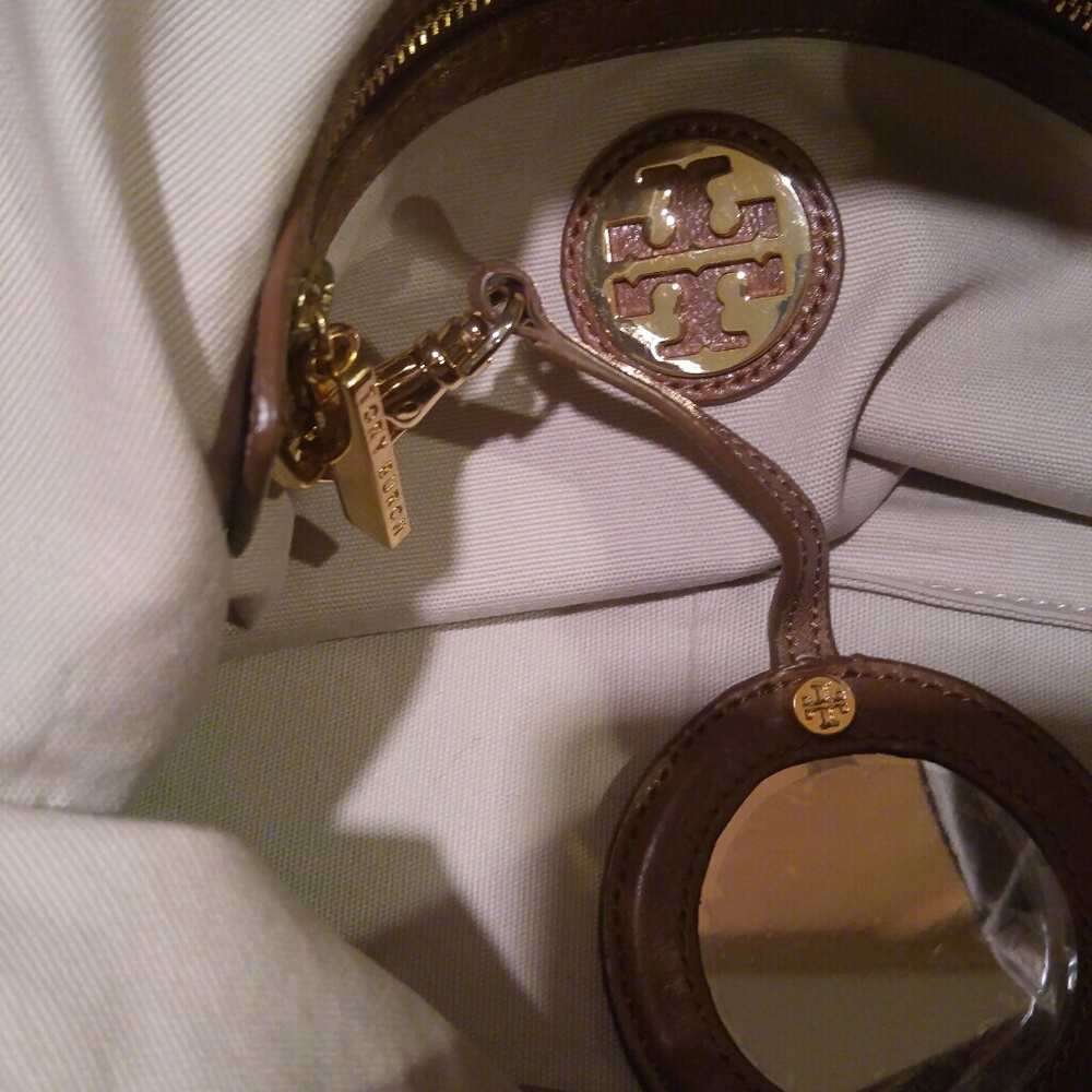 SOLD: Tory Burch Purse - Picture 7 of 8